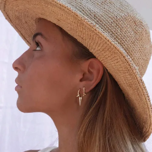 Vista 2 de MYEARS Women Huggie Earrings Gold Hoop 14K Gold Filled Small Simple Handmade Hypoallergenic Everyday Jewelry