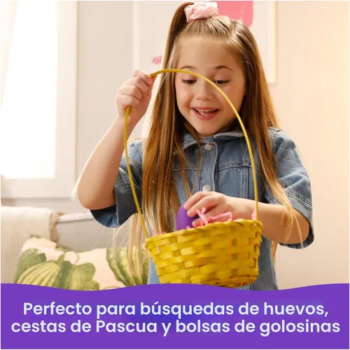 Vista 2 de Kinetic Sand, Paquete de 20 huevos con arena de juego roja, amarilla y azul de 3.3 libras para caza de huevos, recuerdos de fiesta y bolsas