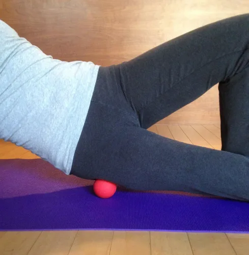 Vista 3 de Bolas de Lacrosse para masaje Kieba para la liberación miofacial. Terapia del punto disparador, nudos del músculo y terapia del yoga. Conjunto de 2