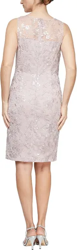 Vista 4 de Alex Evenings Vestido ajustado y acampanado bordado de longitud media para mujer