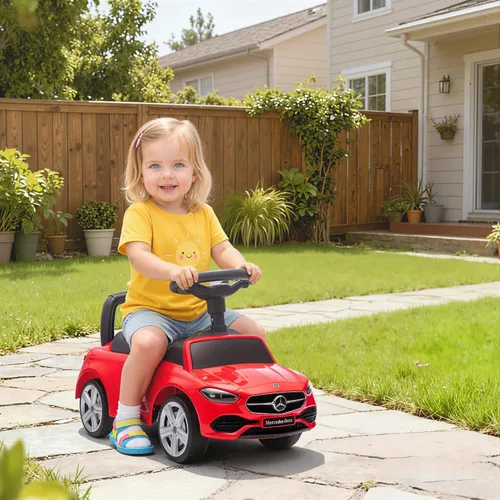 Vista 2 de Qaba Mercedes-Benz Clase C - Auto de paseo para niños de 18 a 36 meses Rojo