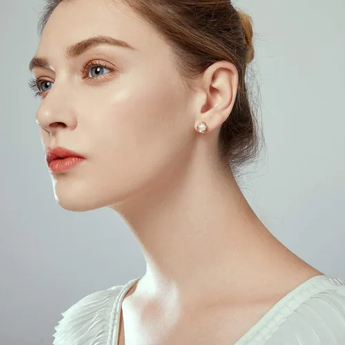Vista 2 de JORA Aretes de oro rosa y plata esterlina con perla en flor negra, para mujer