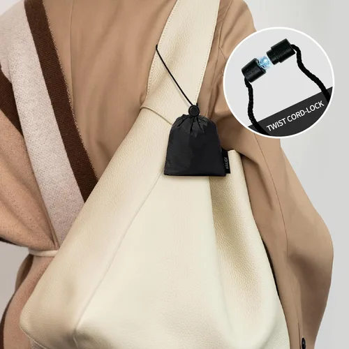 Vista 5 de KALIDI - Bolsa de compras compacta, ligera, plegable, pequeña, reutilizable, bolsa cruzada Negro