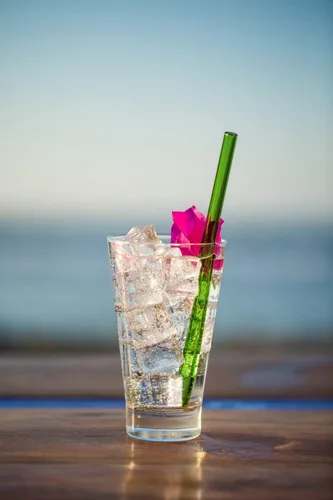 Vista 4 de Hummingbird Glass Straws Havana Heat Straight - Paquete de 4 popotes reutilizables con cepillo de limpieza