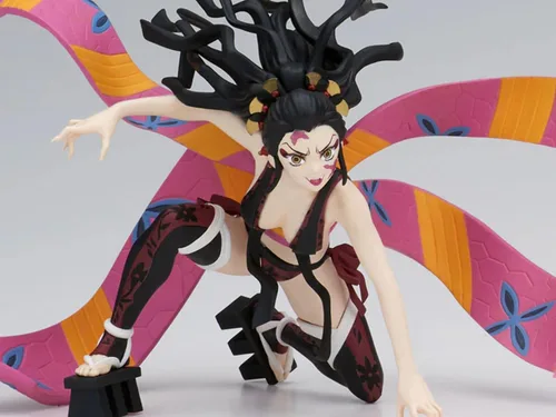 Vista 2 de Banpresto - Demon Slayer: Kimetsu no Yaiba - Daki (ver. A), Figura de Bandai Spirits Vibration