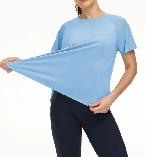 Vista 3 de THE GYM PEOPLE Camisetas de entrenamiento de manga corta para mujer, camisetas de yoga transpirables con aberturas laterales
