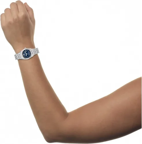 Vista 2 de Citizen Women's Eco-Drive Corso Classic Watch