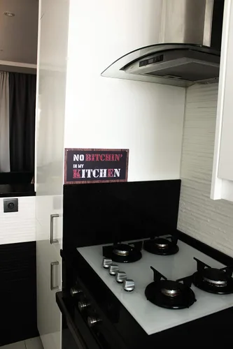 Vista 4 de CARISPIBET Letrero de bienvenida con texto en inglés «In my Kitchen»