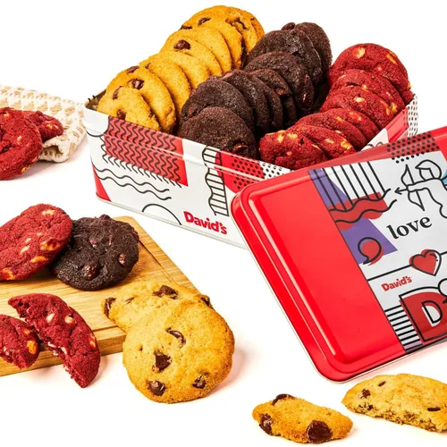 Vista 9 de David's Cookies Cesta de regalo de galletas surtidas gourmet recién