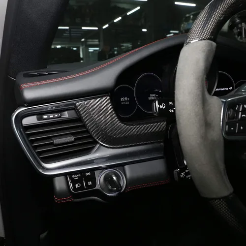 Vista 4 de YIWANG Cubierta de panel de decoración de consola central de fibra de carbono 100% real, 3 piezas para Porsche Panamera 2017-2020, accesorios