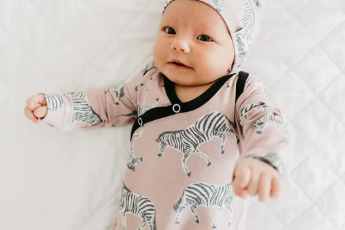 Vista 4 de Copper Pearl Baby Beanie Hat Top Knot