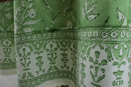 Vista 7 de Ridhi Mantel redondo con estampado de bloque a mano, 100% algodón, reutilizable, color verde pera de 132 pulgadas, mantel decorativo para uso diario