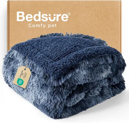 Vista 17 de Bedsure Mantas impermeables para perros grandes, piel sintética esponjosa, 50 x 60 pulgadas Plush Fuzzy Reversible Pet Blankets for Couch and Dog