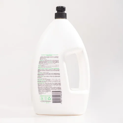 Vista 2 de RECAMIER PROFESSIONAL SALON IN Champú vegano de queratina y colágeno para el cabello, 135.26 onzas líquidas