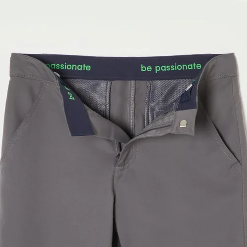 Vista 2 de French Toast Pantalones cortos elásticos de rendimiento con parte delantera plana