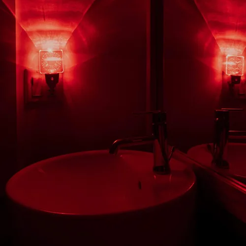 Vista 2 de Spectra479 - Luz nocturna LED roja tenue para dormitorios y baños [paquete de 2] - BioRhythm Safe - (círculo) Caja fuerte BioRhythm