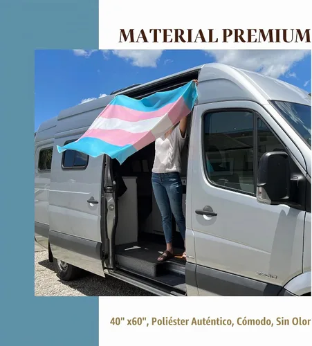 Vista 3 de Bandera trans para pared Tapiz de orgullo transgénero Grande 40 x 60 pulgadas