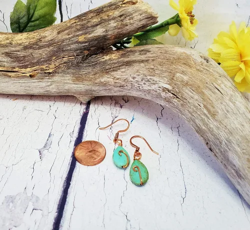 Vista 3 de Aretes colgantes bohemios de cobre y turquesa, joyería de verano, regalo de aniversario de 7 años para ella, aretes únicos para mejor amiga, hermana