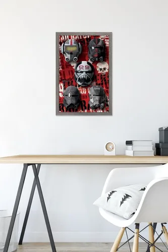 Vista 6 de Trends International Star Wars: The Bad Batch - Póster de pared de cascos, 22.4 pulgadas de largo x 14.7 pulgadas, versión enmarcada en madera