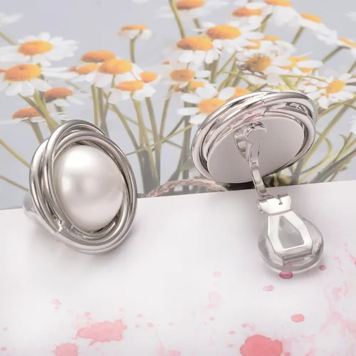 Vista 39 de Yoursfs Aretes de clip de perlas blancas grandes para mujer, chapados en oro de 18 quilates, hipoalergénicos, sin perforaciones, joyería brillante