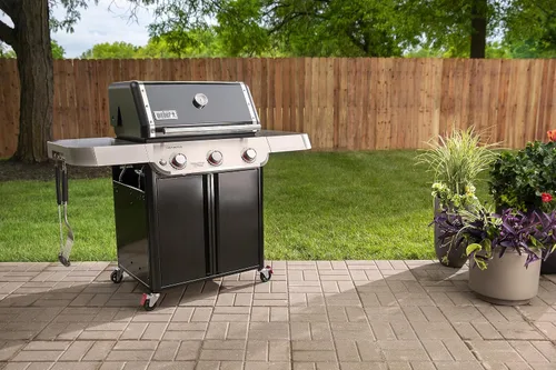 Vista 4 de Weber Genesis E-315 - Parrilla de gas propano líquido para cocina al aire libre, 3 quemadores, color negro