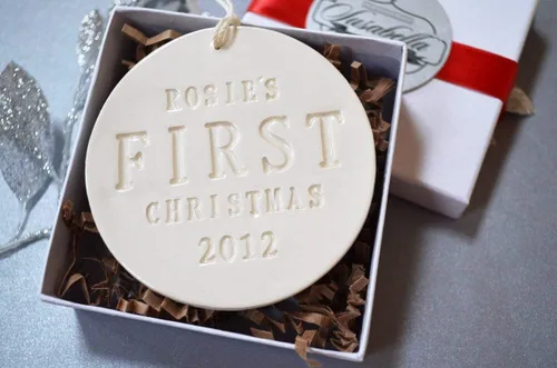 Vista 3 de Adorno personalizado para la primera Navidad del bebé