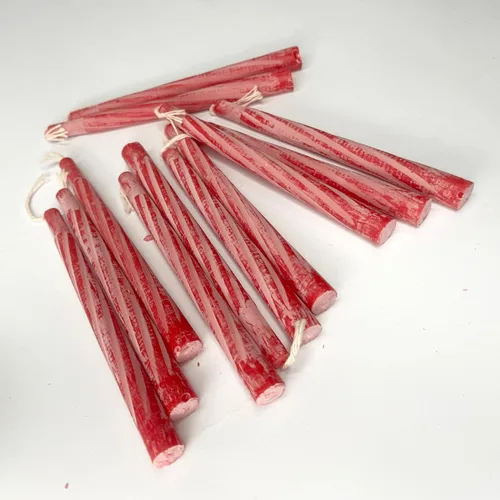 Vista 4 de jewFadz Chanukah - Velas regulares de color rojo para menorá, celebraciones tradicionales judías de Hanukkah, caja individual de 44 velas