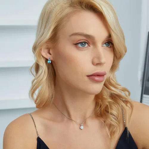 Vista 5 de GEMSME Bella - Aretes colgantes de cristal negroazul, chapados en oro de 18 quilates, hipoalergénicos, clásicos, cuadrados, de 0.394in, joyería
