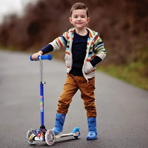 Vista 7 de 3-Wheel Kick Scooter for Kids Ages 3-8 Lean-to-Steer Toddler Scooter with Extra Wide Light Up Wheels, 4 Adjustable Heights, Foldable Scooters for