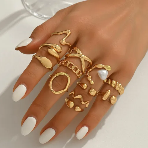 Vista 3 de Juego de anillos abiertos irregulares dorados para mujer, 12 anillos de metal fundido ajustables, juego de joyas apilables artísticas vintage Y2K