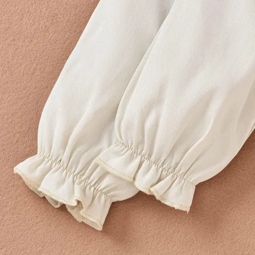 Vista 4 de Mameluco para bebé recién nacido, para otoño, invierno, color blanco, beige, bohemio, encaje, floral, ropa de manga larga