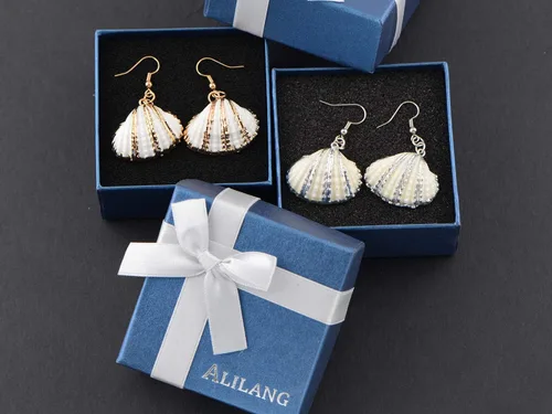 Vista 7 de Alilang Golden Accent - Pendientes colgantes marinos con diseño de almeja náutica, concha, concha, peces, sirenas Oro