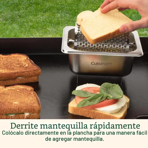 Vista 5 de Cuisinart Rueda de Mantequilla de Acero Inoxidable, Rodillo de Mantequilla con Fondo Elevado para Parrilla para Costra Dorada y Extensión Uniforme