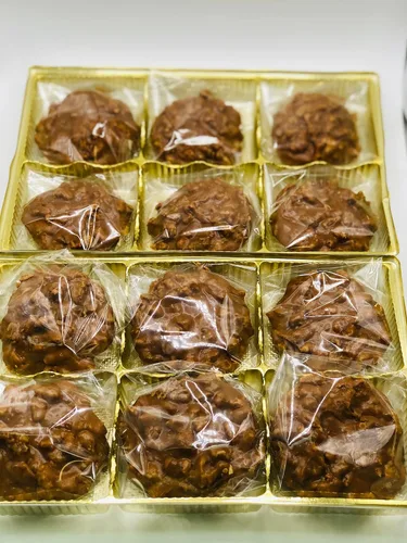 Vista 4 de Auténtico caramelo cremoso de nuez del sur de Charleston Pralines (12)