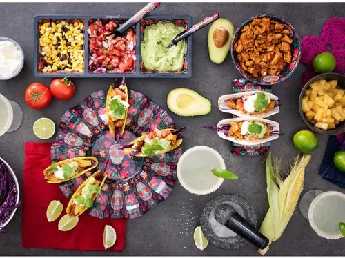 Vista 2 de Prepara Carrusel de tacos del Día de los Muertos, color negro - Soporte duradero para tacos de melamina con capacidad para 10 tacos para diversión
