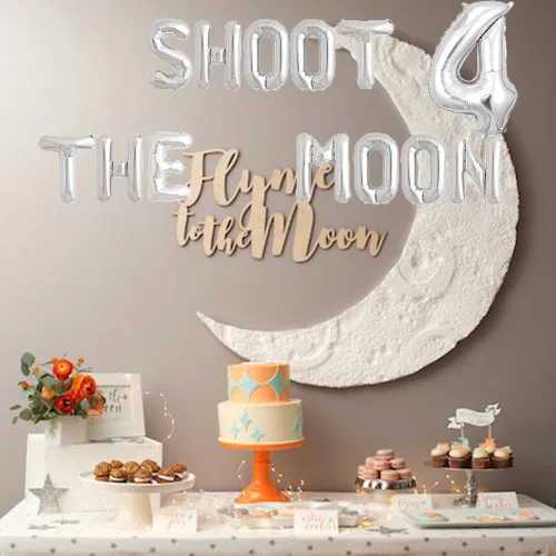 Vista 4 de Shoot 4 the Moon Balloons - Cartel plateado para fiesta de 4º cumpleaños del espacio exterior con texto en inglés «Love You to the Moon and
