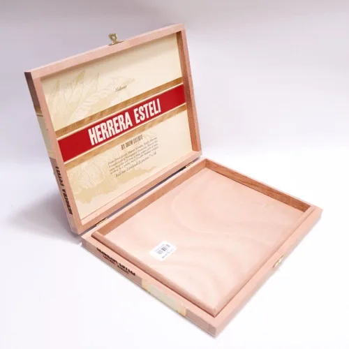 Vista 5 de Herrera Esteli Lancero Habano - Caja vacía de madera para cigarros (10 x 8 x 1.25 pulgadas)