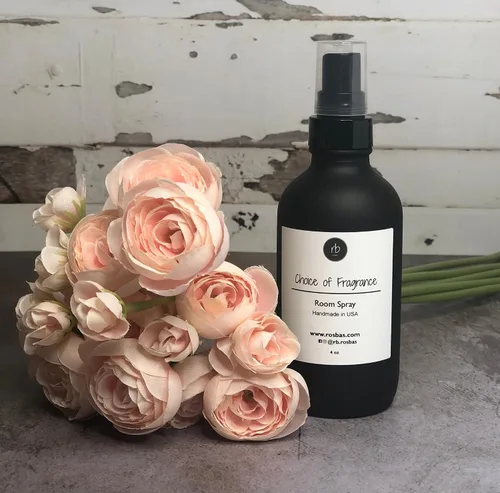 Vista 4 de Rosbas Spray de habitación, aroma a vainilla de frambuesa negra, botella de vidrio negro, 4 onzas, bolsa de algodón con cordón, ambientador