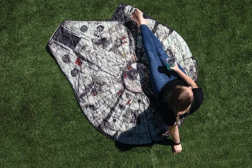 Vista 4 de PICNIC TIME Manta de halcón milenario de Star Wars en una bolsa, marrón con diseño de halcón milenario