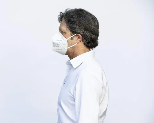 Vista 4 de Covaflu Mascarillas KN95, color blanco, paquete de 10 unidades, mascarillas KN95 para adultos, mascarillas desechables para uso diario y viajes