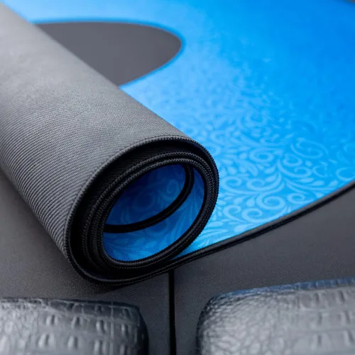 Vista 3 de Triton® Premium - Tapete de mesa de póquer portátil para 10 jugadores + cartas de póquer Triton Premium para Texas Holdem Poker Azul oscuro