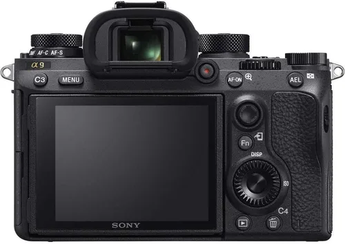 Vista 8 de Sony Cámara digital sin espejo Alpha a9 (solo cuerpo) (ILCE9/B) + lente Sony FE de 0.945-2.756 in + tarjeta de memoria de 64 GB + batería NP-FZ-100