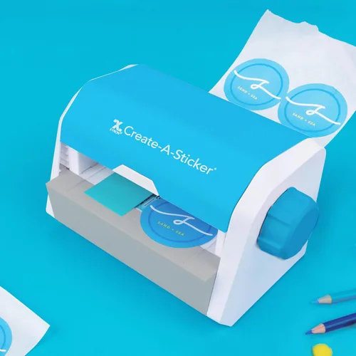 Vista 2 de Máquina para crear stickers Xyron 150" X" de varios colores, azul y blanco, 5 pulgadas