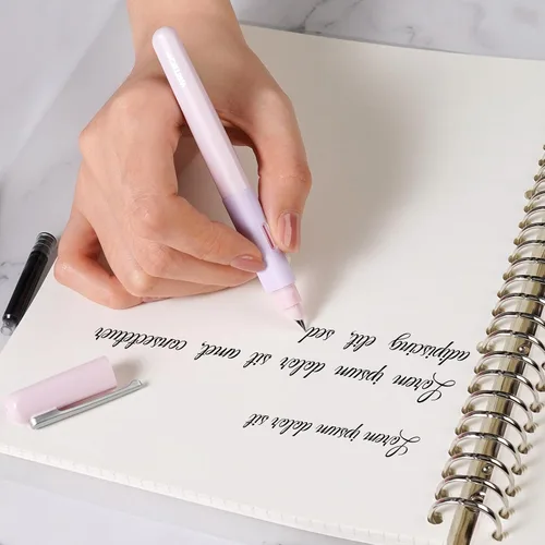 Vista 6 de WRITECH Pluma estilográfica de agarre suave: Plumín fino con tinta negra y 3 cartuchos de tinta y 1 juego de repuesto de plumín, escritura suave Rosa