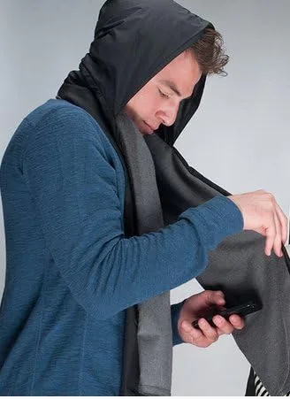 Vista 4 de RainScarf la única bufanda a la moda que se transforma en impermeable, talla única , Gris