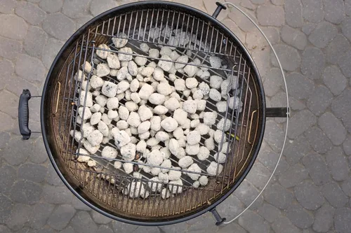 Vista 16 de Weber Master-Touch - Parrilla y ahumador de carbón, 26 pulgadas, color negro