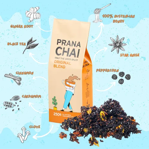 Vista 3 de Prana Chai Paquete de iniciación de 2 bolsas Chai Lovers que incluye tetera Chai, colador de malla fina y 2 bolsas de mezcla Masala totalmente
