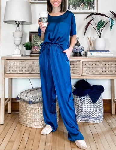 Vista 4 de Ekouaer Conjunto de pijama sedoso de satén para mujer, camisa de manga corta con pantalón largo de pijama, conjunto de pijama suave