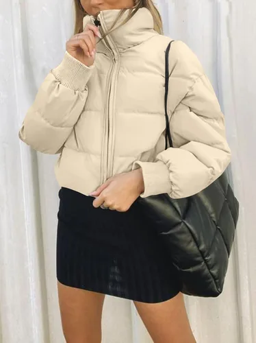 Vista 2 de MEROKEETY Women's Winter Cropped Puffer Jacket Long Sleeve Oversized Stand Collar Zip-Up Short Down Coat