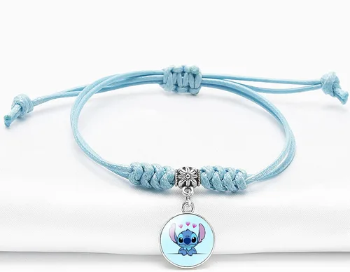 Vista 3 de DEZHAN Pulsera de dibujos animados de anime Ohana Stith, pulsera familiar de metal de cuero negro y azul para niñas, mujeres y hombres